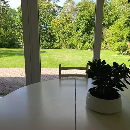 Helles Mit Kamin & Idyllischen Garten Lindwedel